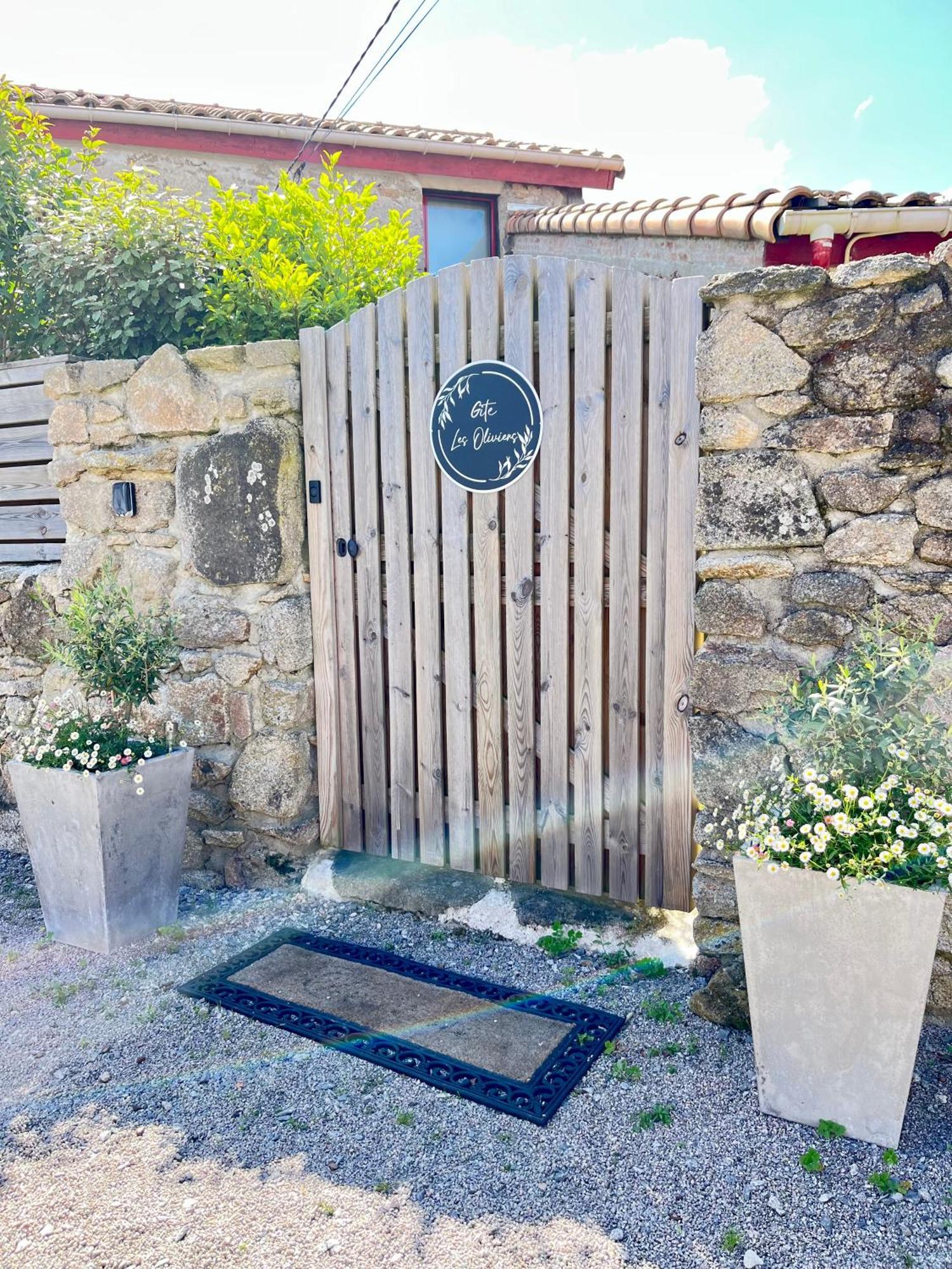 Maison A La Campagne Les Oliviers La Bruffiere Exterior foto